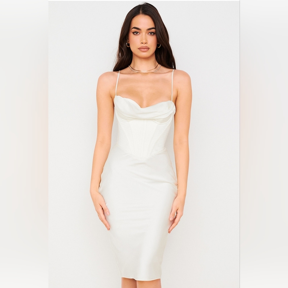 Ivory "Myrna" House of CB-large (plus cup!)